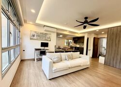 Blk 874B Tampines Greenflora (Tampines), HDB 5 Rooms #578253941